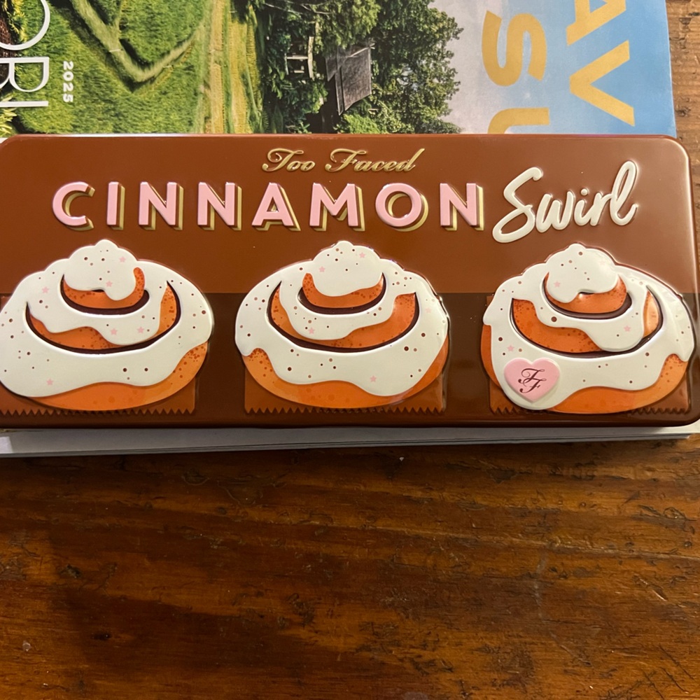 Too Faced Cinnamon Swirl Makeup Tin